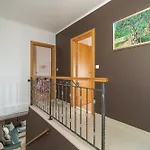 Majkovi Tatil Evi Slano