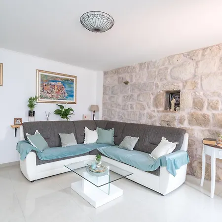Holiday home Majkovi Slano